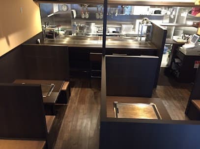 北浜の鶴橋風月Modern店で楽しむ限定ワイン＆本格鉄板焼き